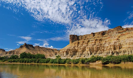 "june 09 hikitsaveit desolution 445x260"