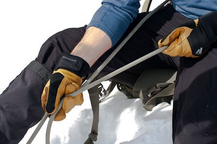 Slideshow Hip Belay 7 445x260 22618 slideshow hip belay 7 445x260