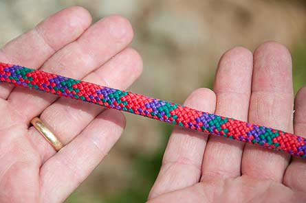 Knot Slideshow Clove Hitch 1-445x296 24998 knot slideshow clove hitch 1-445x296