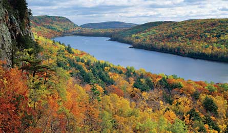 "/Volumes/Drobo/Backpacker Web/For_Web_Mag_Photos/2011/1-2011/Destinations/Great Lakes/Resized Lakes/clifton_Porcupine_445.jpg"