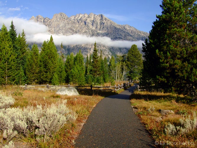 Lake Trailhead None