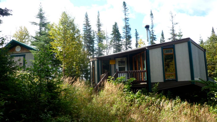 Le Roselin Hut None