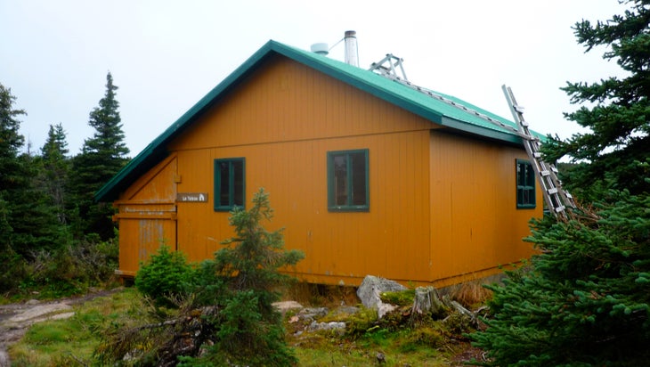 Le Tetras Hut None