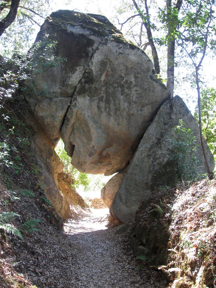 Rock Tunnel None