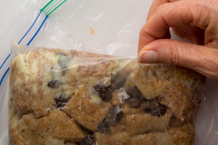 Bread Pudding 8 You will know the bread pudding is done when you can pull the plastic bag away from the mixture and the egg stays in place.