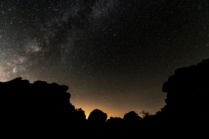  céu estrelado em Joshua Tree