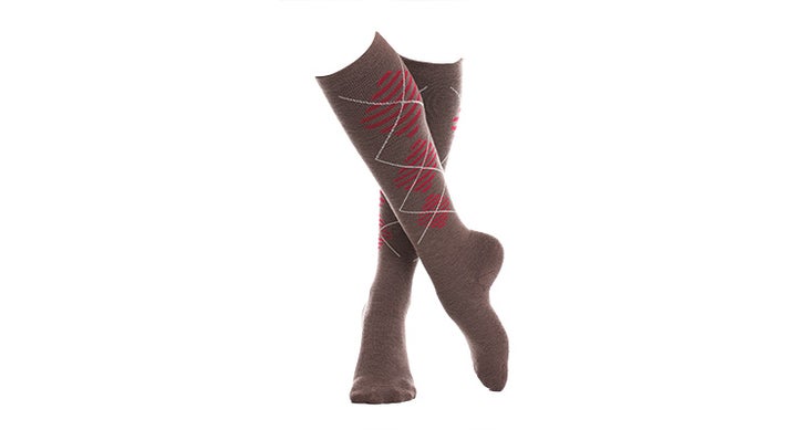 VIM & VIGR Women's Wool Compression Socks The lightly cushioned VIM & VIGR Women's Wool Compression Socks wick well and compress to speed recovery. Full review.