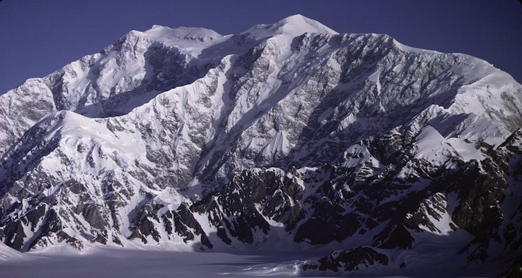 "Mount Logan photo: Gerald Holdsworth/wikipedia"