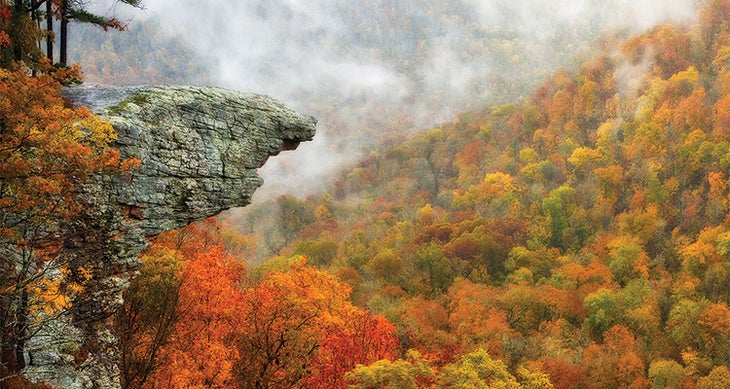 BP0915PLAY_TimErnst_BuffaloRiverArkansasHawksbillCragMist_gn_750x400 Buffalo National River