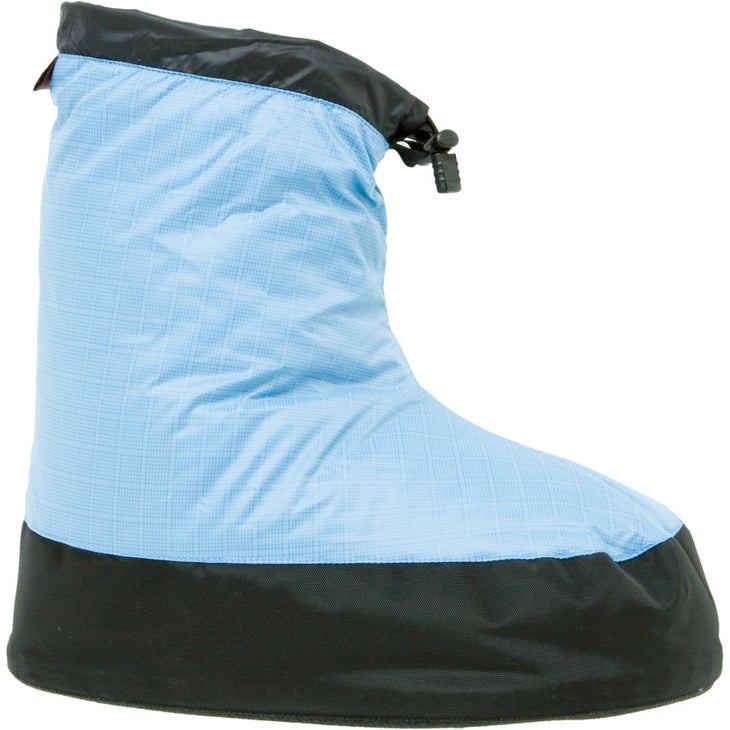 The 5 Best Camp Booties For Winter Adventures