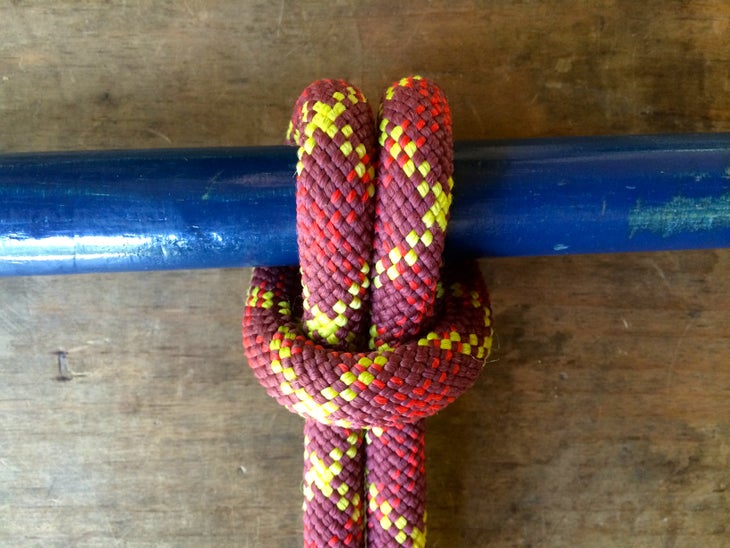 Girth Hitch This quick and easy knot, also known as a Lark’s Head knot or a Cow Hitch, is used to secure rope easily around trees or pre-existing loops on your…