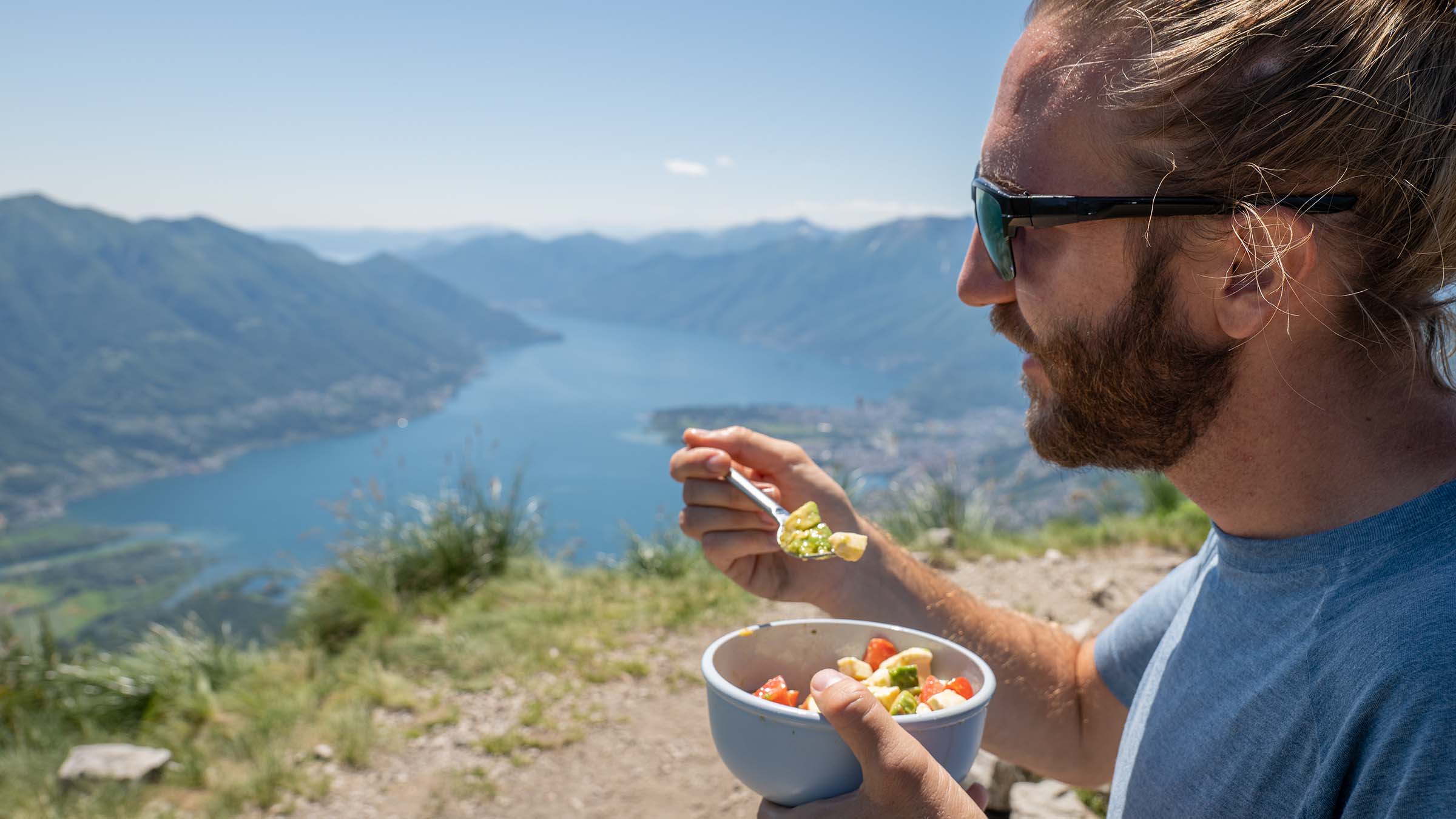 Eating a cold-soaked trail meal