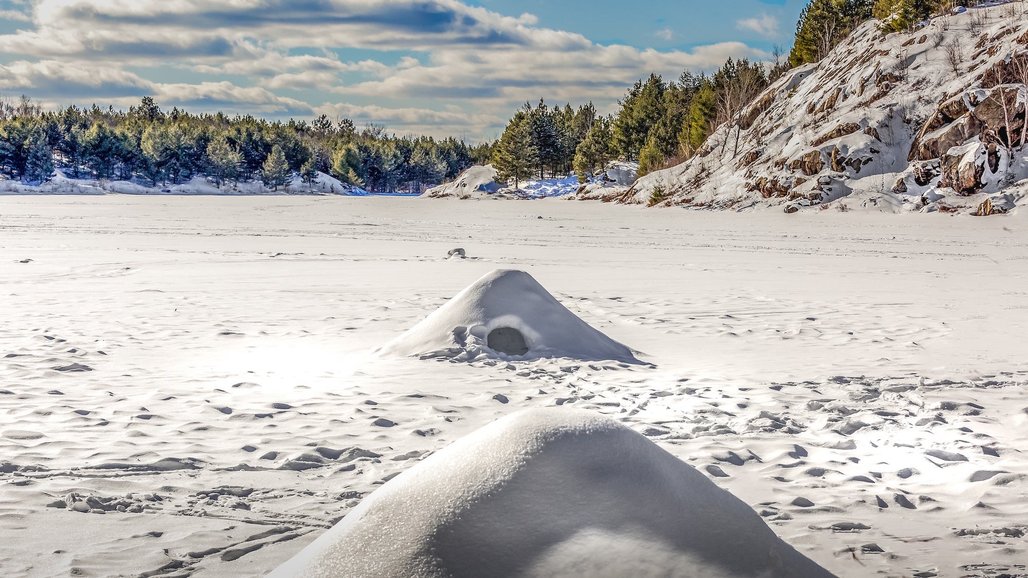 Quinzee snow shelter