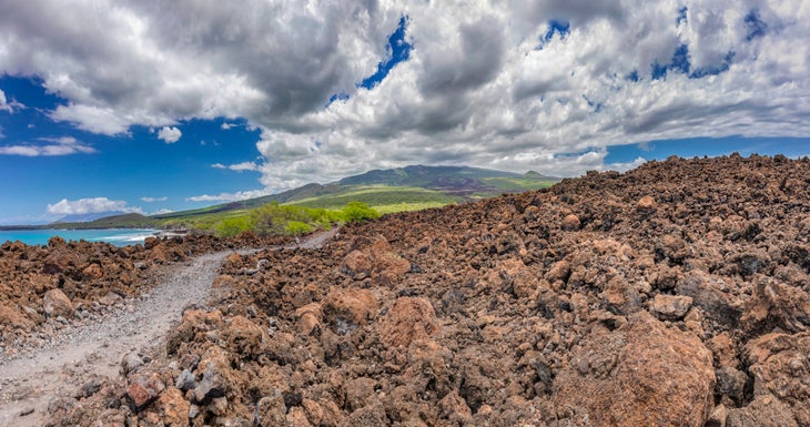 Lava flats of the Hoapili Trail