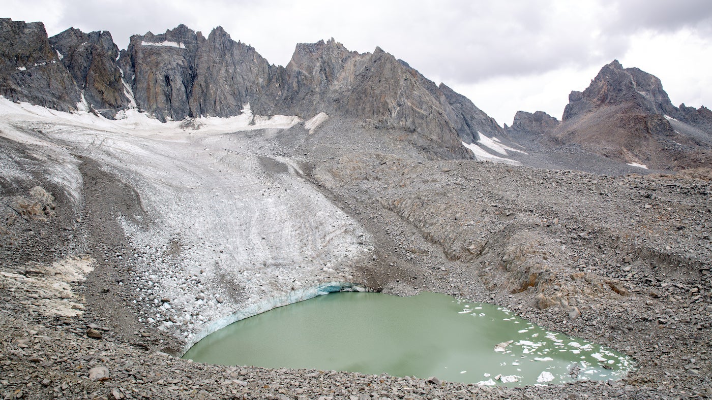 palisade glacier and lake