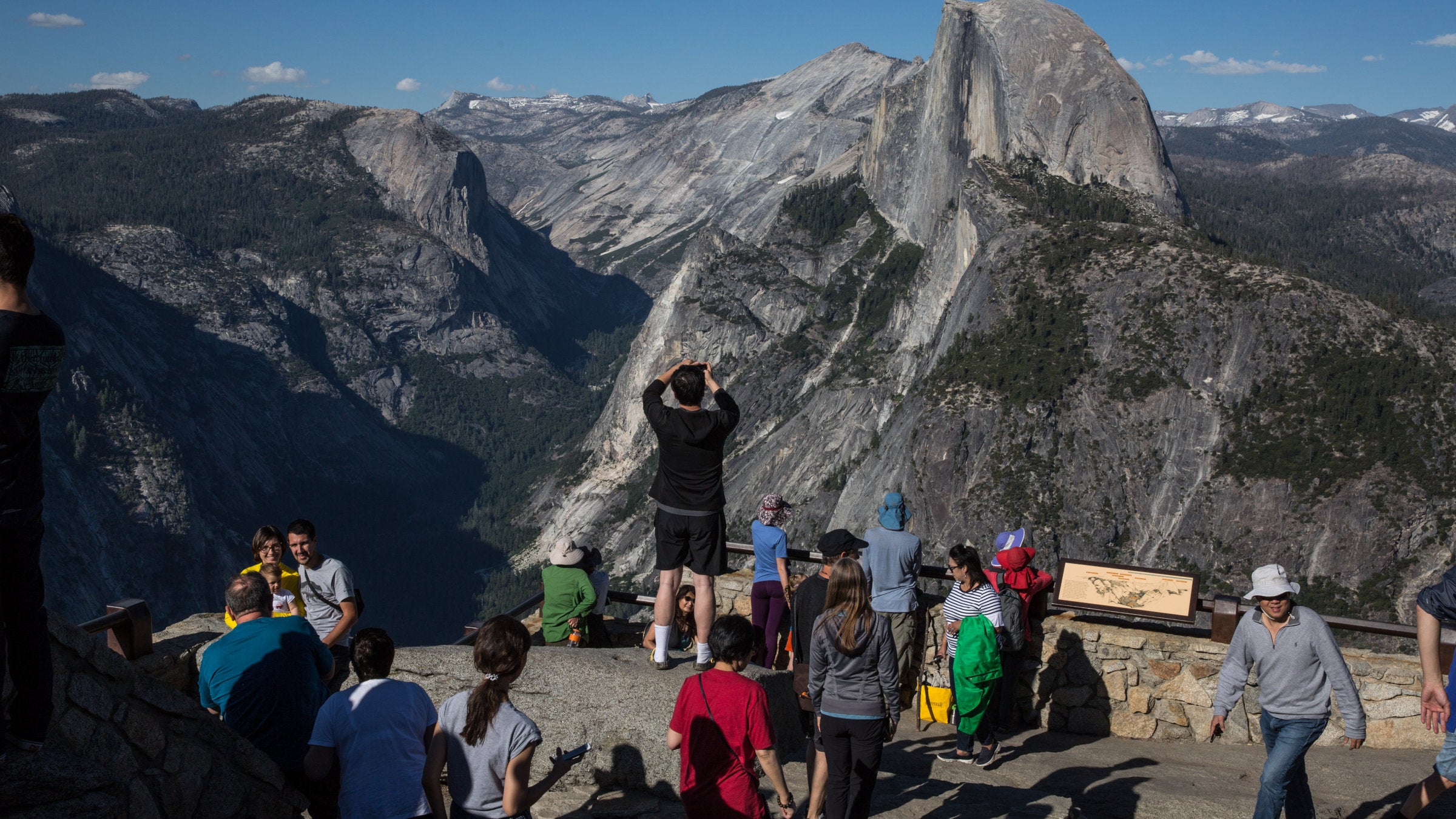 Crowd at Glacier Point
