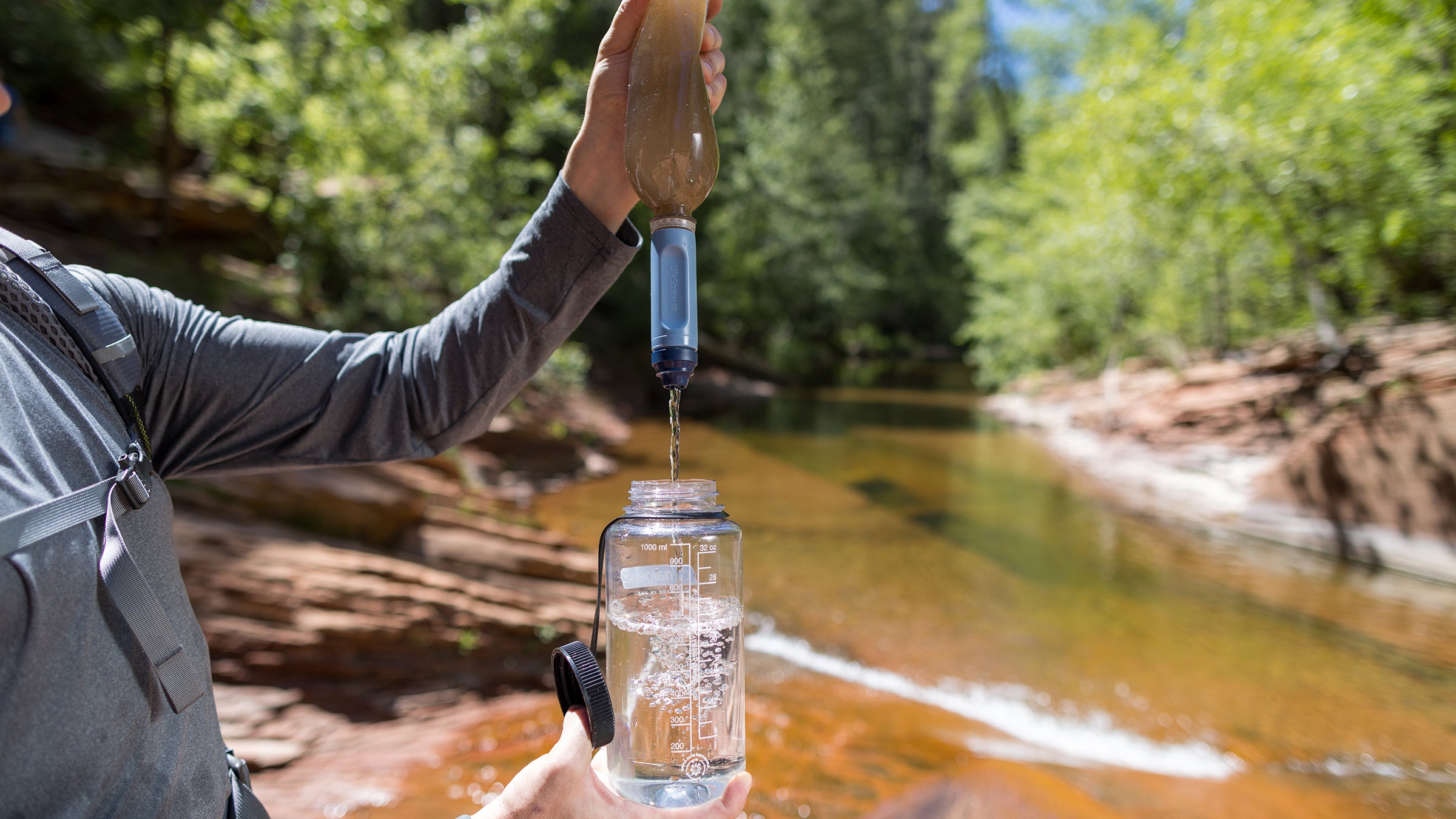LifeStraw’s New Peak Solo water filter weighs only 1.7oz and is capable of filtering bacteria + parasites at 3L/min.