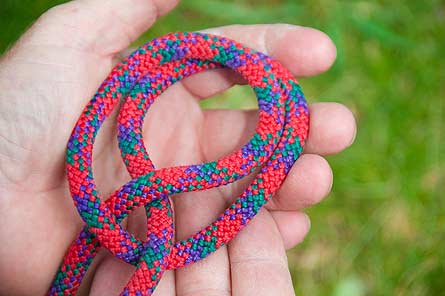 Knot Slideshow Clove Hitch 4-445x296 25002 knot slideshow clove hitch 4-445x296