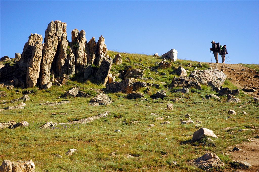 Rocky Outcroppings on the Divide None