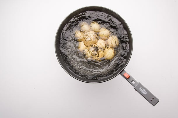Fondue: Step 3 Boiling fingerling potatoes
