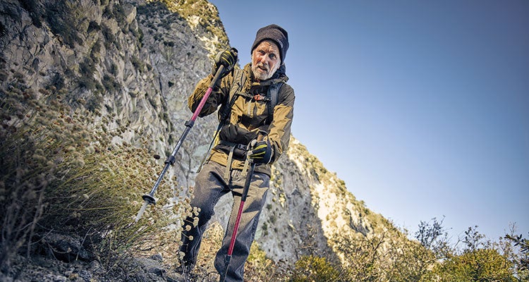 bp1016surv_outalive_hiking_gn stranded