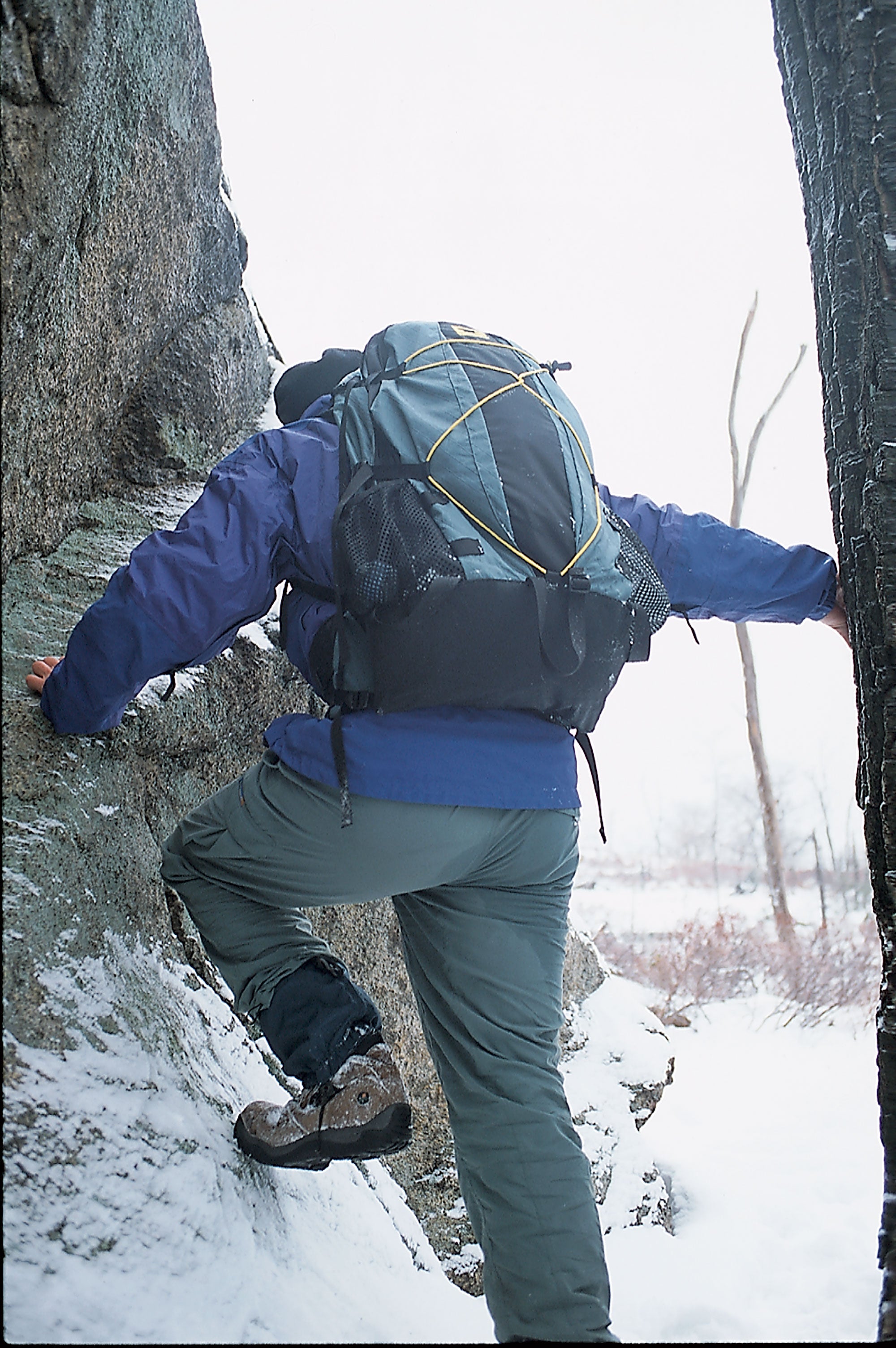2001_EC-MOUNTAINSMITH-SM Editors Choice 2001 packs