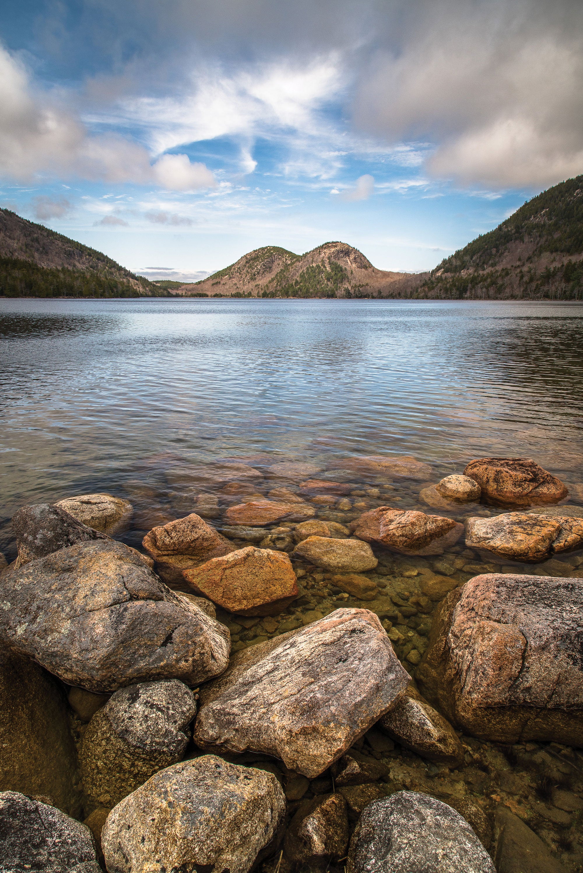BP0918FEAT_ROUNDMNT_Ben_williamson_JordanPond Hike Acadia National Park, Maine