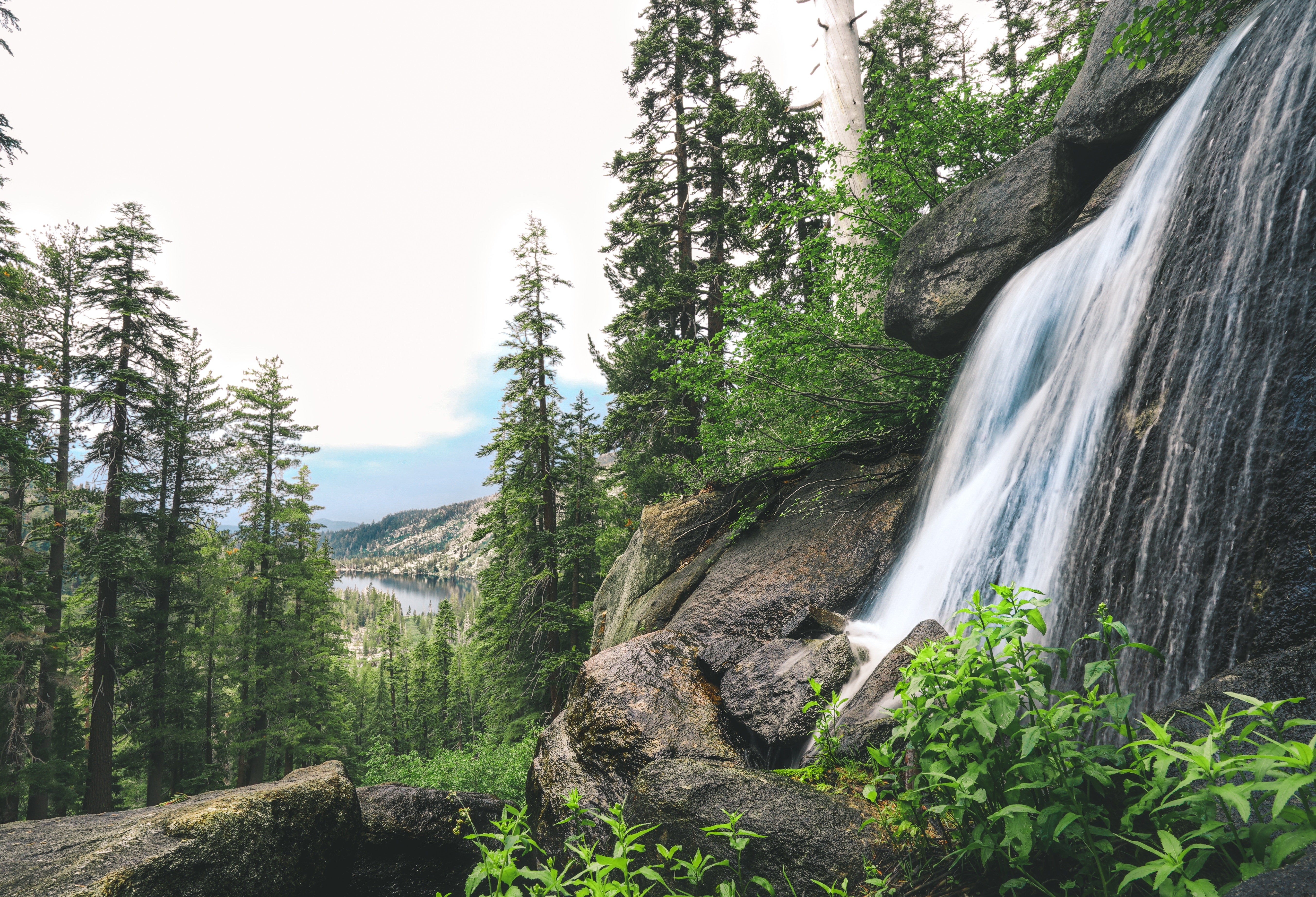 eric-ward-336572-unsplash hike Tahoe