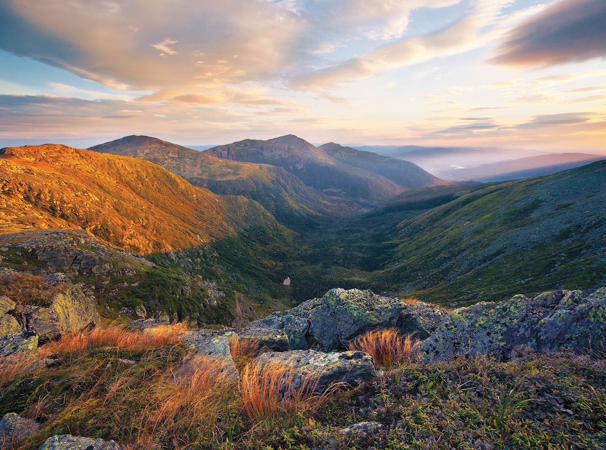 BP0319FEAT_HardHikes_HLichtmanPresiTraverseNH7950 Hard Hikes: Presidential Traverse