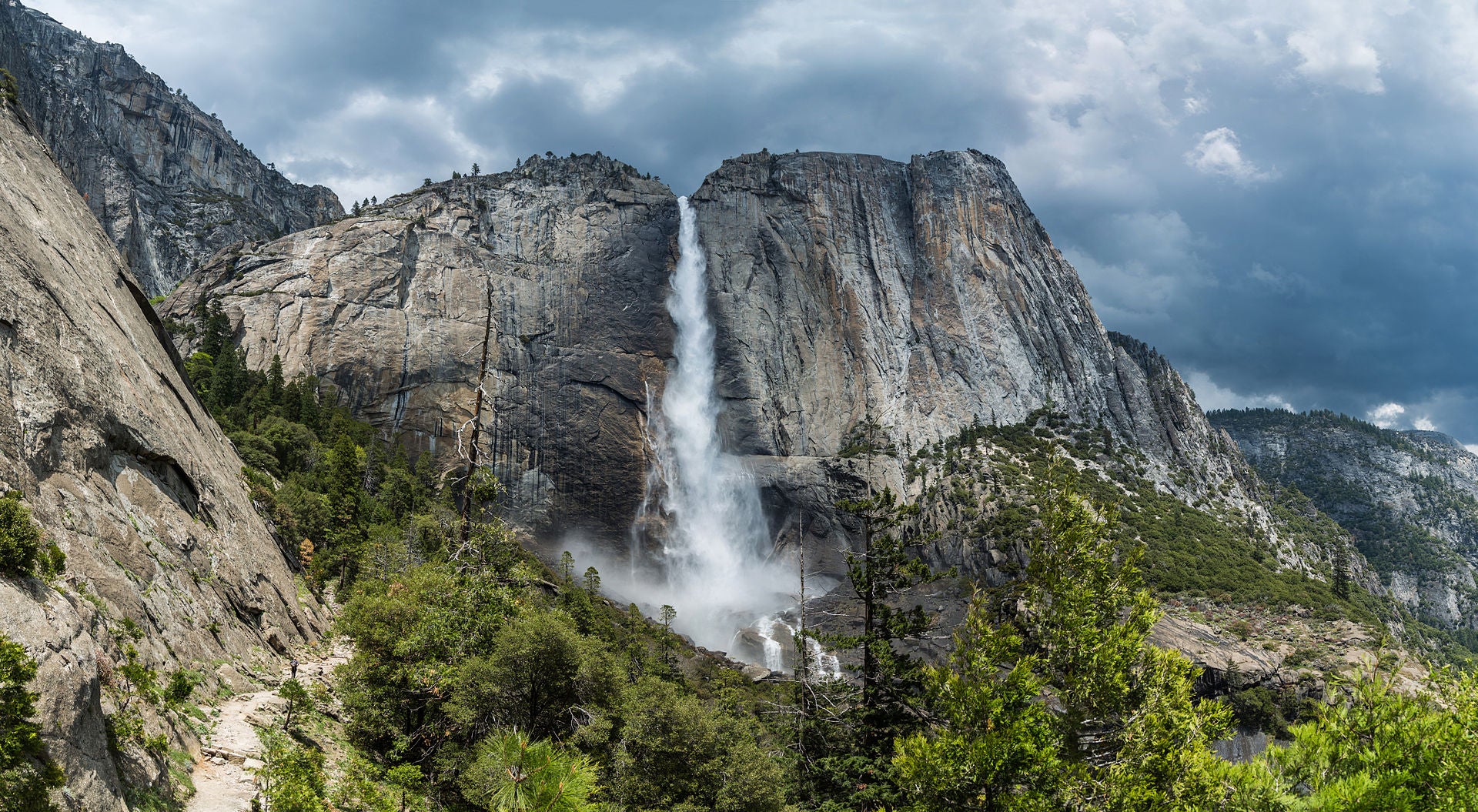 yosemite-falls Yosemite Falls