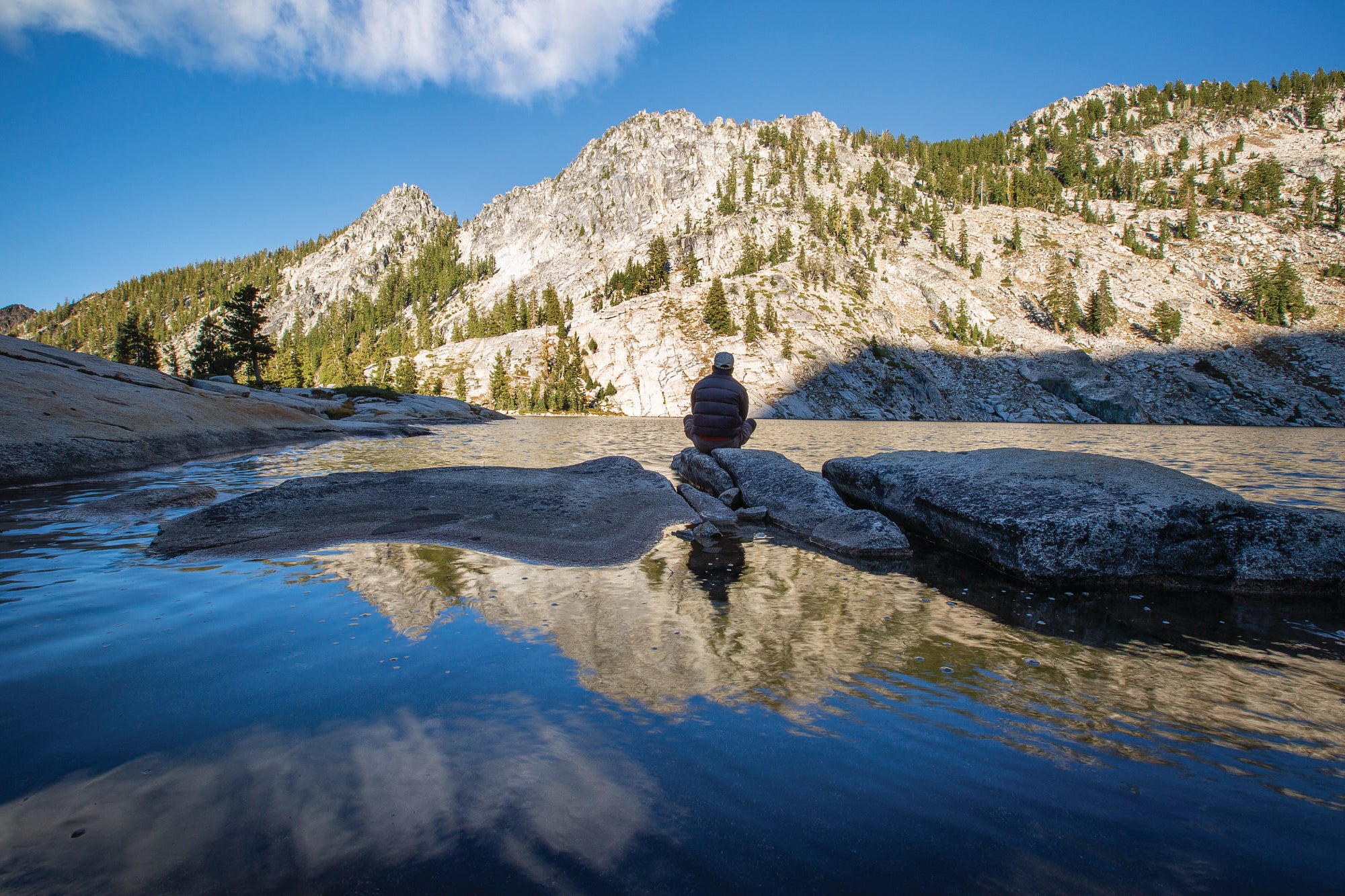 0520Feat_Glacier_GLake2PImperia Grizzly Lake