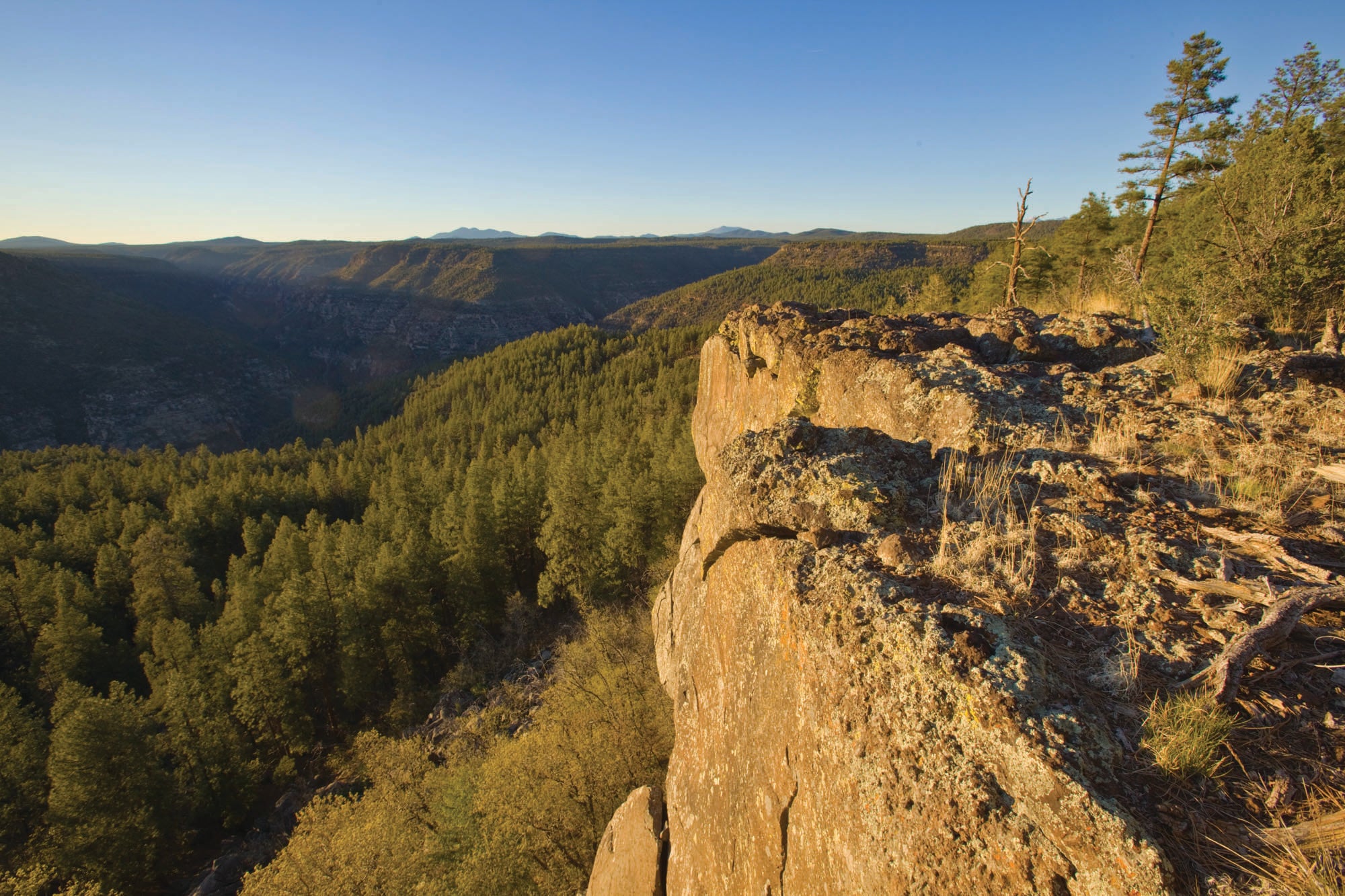 0520Feat_Troubleshooter_D_BEAN_KelseyDorseyMG250113 Cliffside Trail